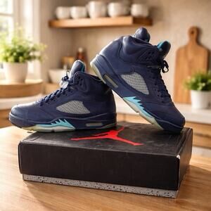 Size 10 - Air Jordan 5 Retro Pre-Grape OG BOX lightly USED